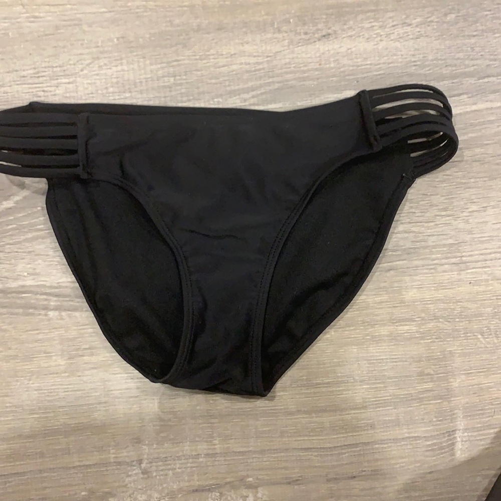 Xhilaration black bikini bottoms